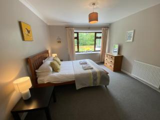 West Lodge - Uk7137 - 1