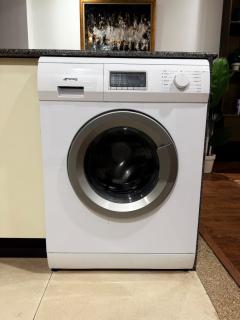 Guests Favourite Cozy Studio Pentasquare DHA 5 - 8