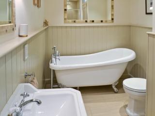 Curlew Cottage - 1