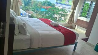 Hotel Amulya Royal Inn - 4