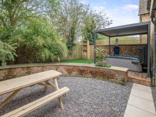 Wisteria Cottage - 8