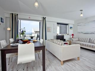Apartment 7, Ocean 1 - 8