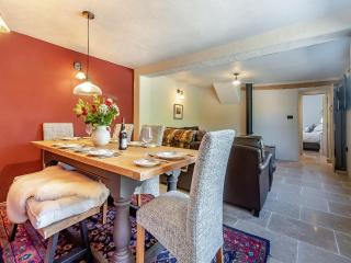 Queens Barn - 4
