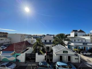 Emeraude Appt renovated-Balcony-Parking-St-Denis city center - 8