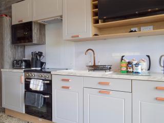 Lake Vyrnwy Luxury Glamping Pod 2 - 1