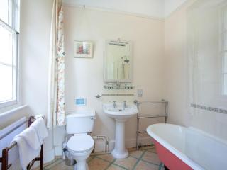 Longcroft House - 6