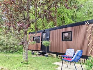 Cara Cabin Self Catering Tiny Home - 9