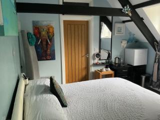 Cherrywood Lodge - 3