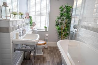 Seaside View 3BR with Beach Access in Central Margate - 3