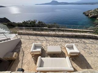 SeaWave Villas with Heated Pools, By Hellocrete - 7
