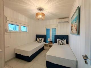 Blue Summer Villa - 1