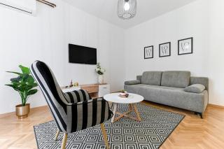 Apartman Rajna-ONLY FOR ADULTS AND FAMILIES - 0
