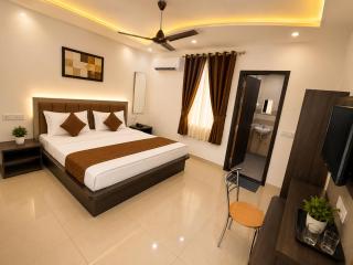 Hotel Shekhawati Resort -Parking Restaurant Near Toran Dwar - 9