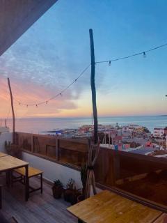 TILILI Travelers Guesthouse - 2