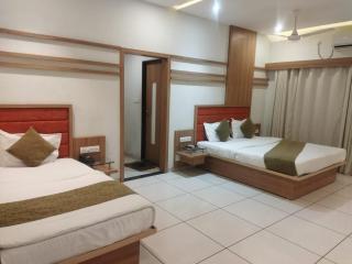 Hotel Decent - 5