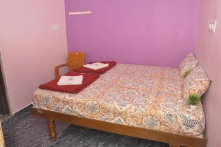 Hampi V S HOMESTAY - 7