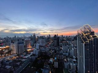 Penthouse KingBed: 5minBTS Balcony 1GbWiFi - 8