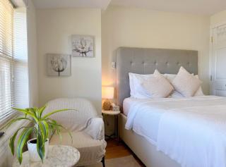 Lee's Ocean Peek B & B - 4