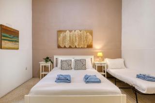 NEW 4-Bedroom Apartment, Steps from the Promenade by SF Homes - 9
