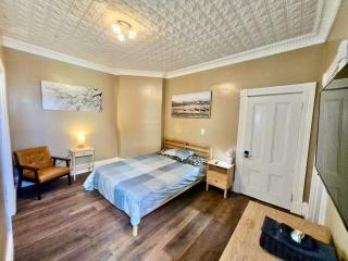 Federal Hill Suites and Rooms - 1