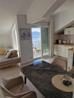 Compass Apartment - 5