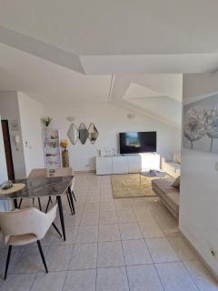 Compass Apartment - 4