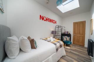 The Mustard Pot 2-Bed Apartment Stoke Holy Cross - 2