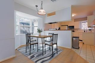 WORLD CUP stay - 5BR Home - King suit - Fire pit - 5
