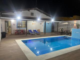 Casa com piscina em Mongaguá a 200mts da praia - 0
