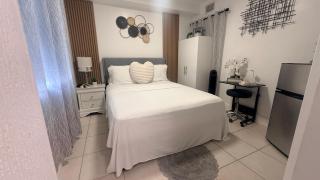 Guest Suite w free parking at 7 min to Miami international airport - 1