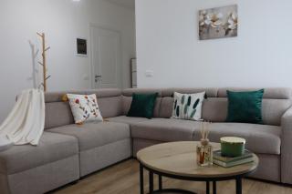 Spacious apartment with Balcony and City - 3