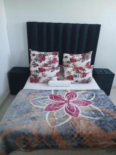 STEP INN GUESTHOUSe - 5