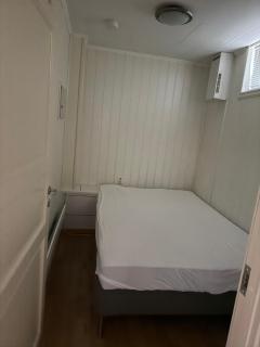 Cozy Private Studio with Separate Entrance - 7