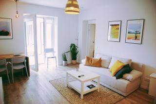 Modern Apartment next to Kaunas castle - Available from 1 of July - 6
