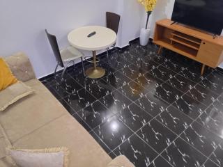 Beautiful 1 bedroom apartment with 247 power supply and high quality speed Internet connection - 5