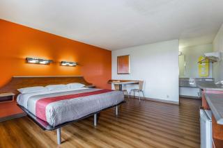 Motel 6-Mount Vernon, IL - 6