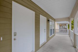 Cozy 2 Bed/15 Bath Duplex Just Blocks from Downtown Biloxi! - 9