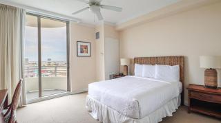 Balcony at the Oceanfront - 3