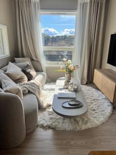 Newly renovated designer home, Peaceful & luxurious - 7