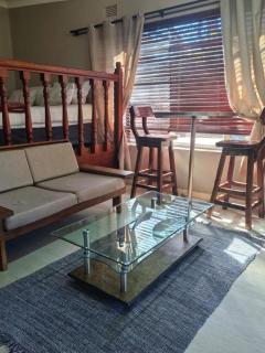 Kameeldoring Guesthouse - 9