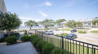148 Beau Clair - Beachside Townhome with Pool in Long Beach - 4