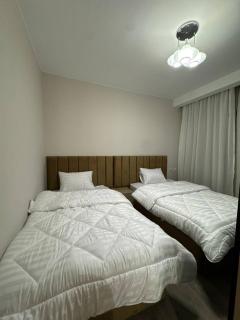 Zed Luxury 3 Bedroom Apartment Double View - 3