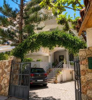 Villa 28 App - 5