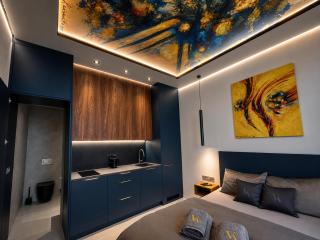Evening Elegance - Vivien Apartments Character & Atmosphere - 5
