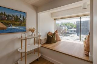 Crows Nest Condo 3BR Downtown - 5