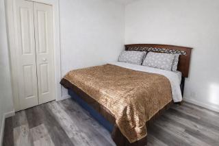 Cozy 2BR Home Near Toledo Hospital - 5