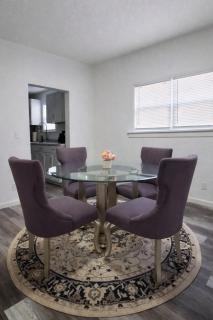 Cozy 2BR Home Near Toledo Hospital - 1