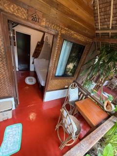 Zhayas Beachfront Cabin - 8