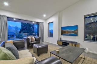 Alpine Escape - Modern & Central - 2