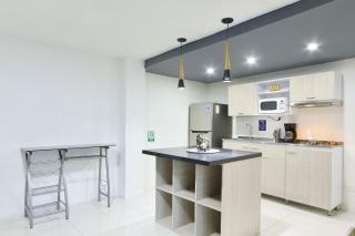 2 bedroom apartment - one block from Lleras park, P1 - 7